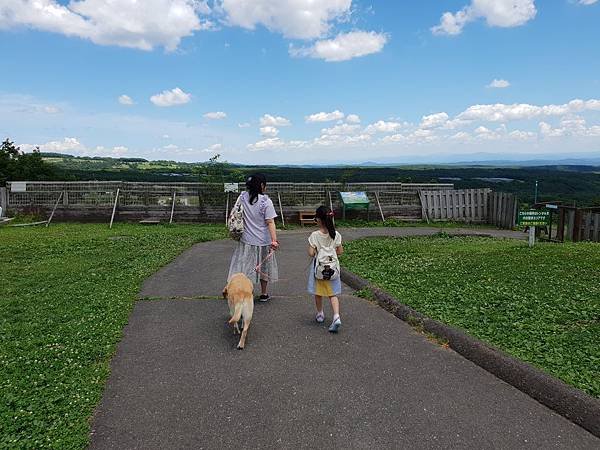 日本栃木県那須どうぶつ王国：レンタル犬 (12).jpg