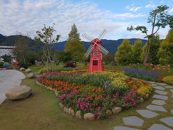 苗栗縣南庄鄉南庄雲水度假森林：水池花園 (10).jpg