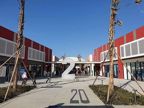 台中縣梧棲鎮MITSUI OUTLET PARK 台中港 (28).jpg