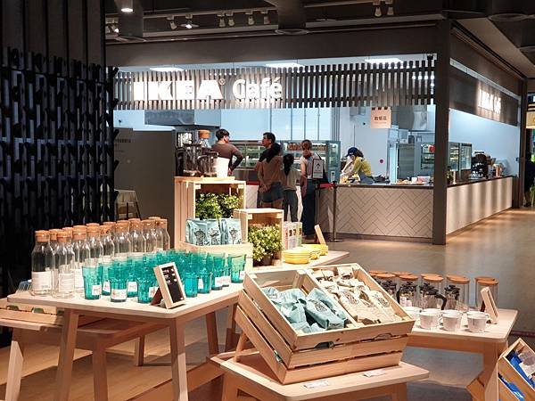 台北縣新店市IKEA新店店：IKEA CAFE (1).jpg