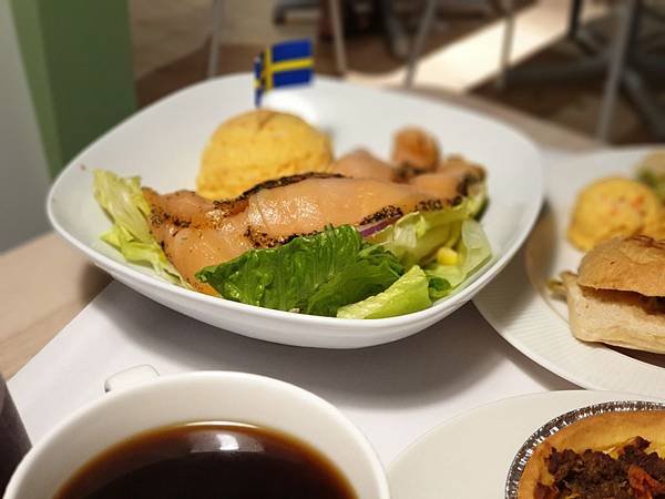 台北縣新店市IKEA新店店：IKEA CAFE (10).jpg