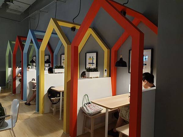 台北縣新店市IKEA新店店：IKEA CAFE (22).jpg