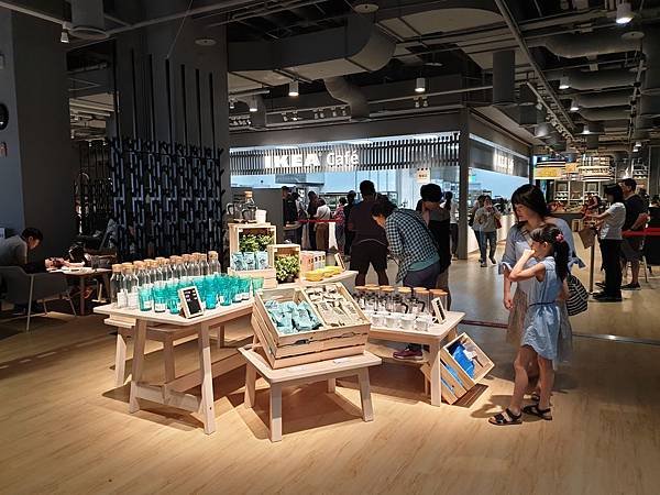 台北縣新店市IKEA新店店：IKEA CAFE (24).jpg