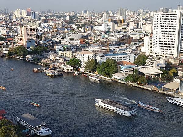 泰國曼谷Millennium Hilton Bangkok：TWIN PREMIUM ROOM (4).jpg