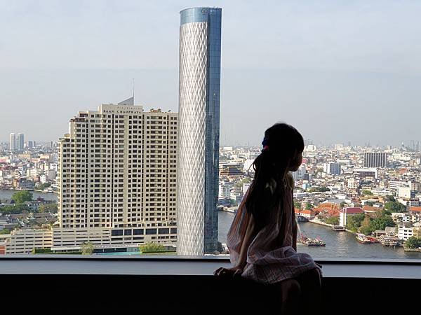 泰國曼谷Millennium Hilton Bangkok：TWIN PREMIUM ROOM (41).jpg