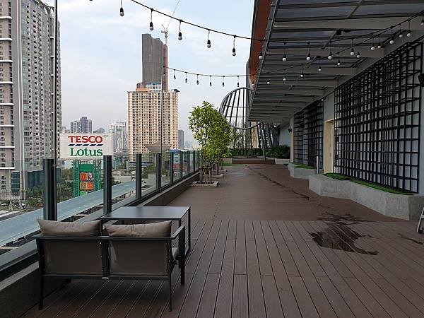 泰國曼谷AVANI Sukhumvit Bangkok：Greenhouse Restaurant %26; Terrace (3).jpg