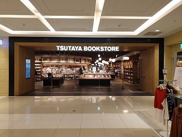 台北市TSUTAYA BOOKSTORE南港店 (19).jpg