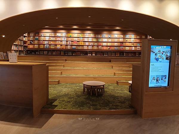 台北市TSUTAYA BOOKSTORE南港店 (22).jpg