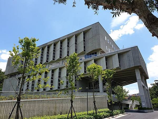 台北市國立政治大學達賢圖書館 (42).jpg