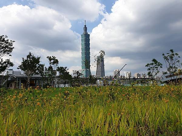 台北市景勤二號公園 (1).jpg