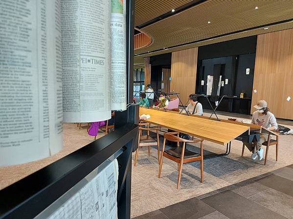 台南市台南市立圖書館：館內 (18).jpg