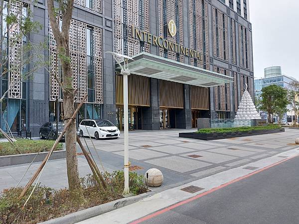 高雄市INTERCONTINENTAL 高雄洲際酒店：外觀 (12).jpg