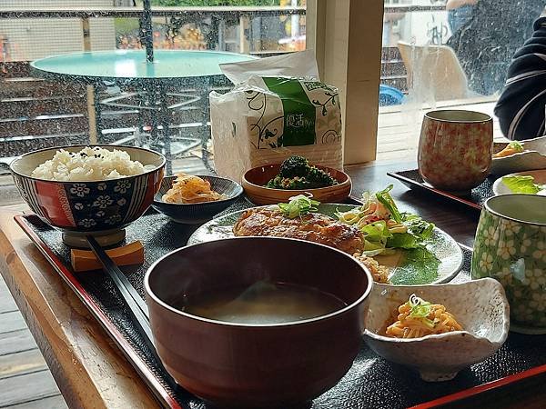 花蓮縣花蓮市神田や 定食 丼もの (9).jpg