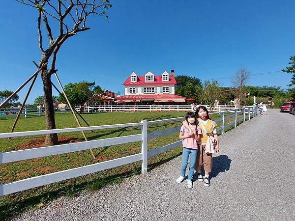 台北縣三芝鄉牛仔莊園美式餐廳 (1).jpg