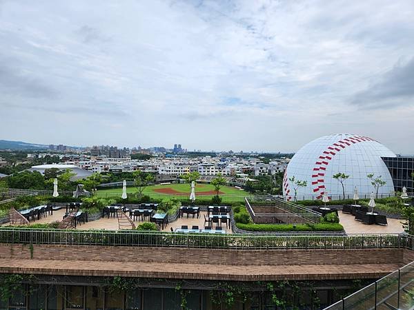 桃園縣龍潭鄉名人堂花園大飯店：星空雅座+星空啤酒吧 (14).jpg