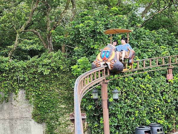 新竹縣關西鎮六福村主題遊樂園：猴子行大運 (17).jpg