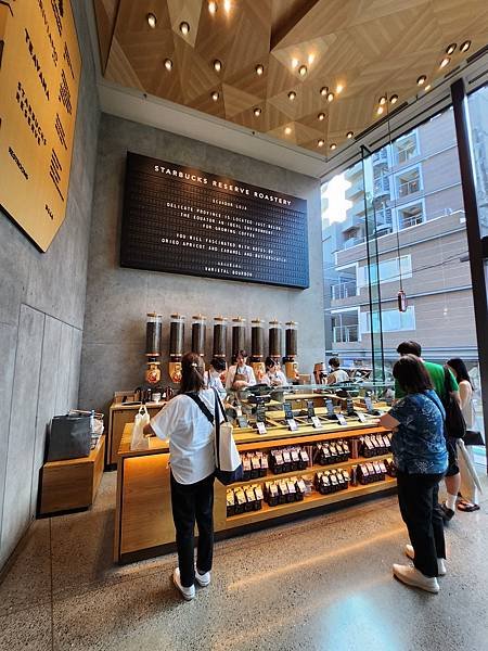 日本東京都STARBUCKS RESERVE® ROASTERY TOKYO (34).jpg