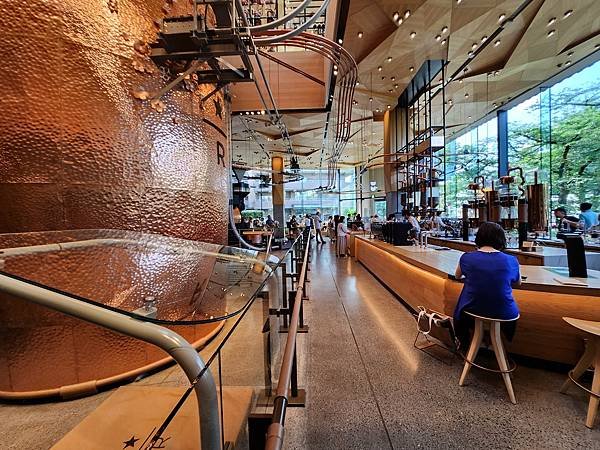 日本東京都STARBUCKS RESERVE® ROASTERY TOKYO (38).jpg