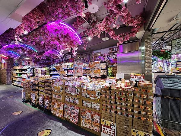 台北市DON DON DONKI 西門店 (28).jpg