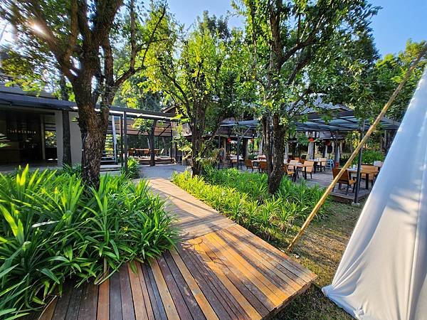 泰國清邁Veranda High Resort Chiang Mai：晚餐餐廳 (5).jpg