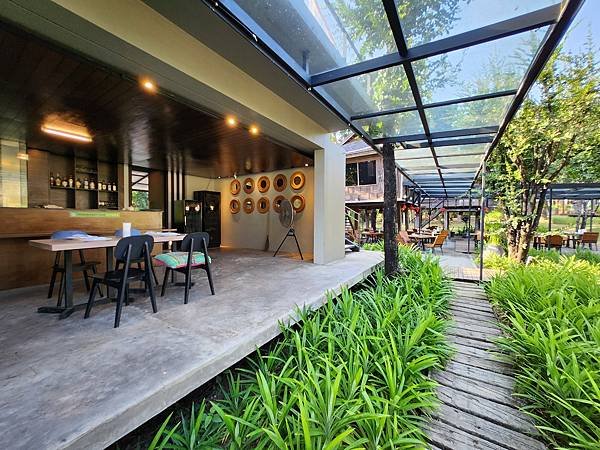 泰國清邁Veranda High Resort Chiang Mai：晚餐餐廳 (13).jpg