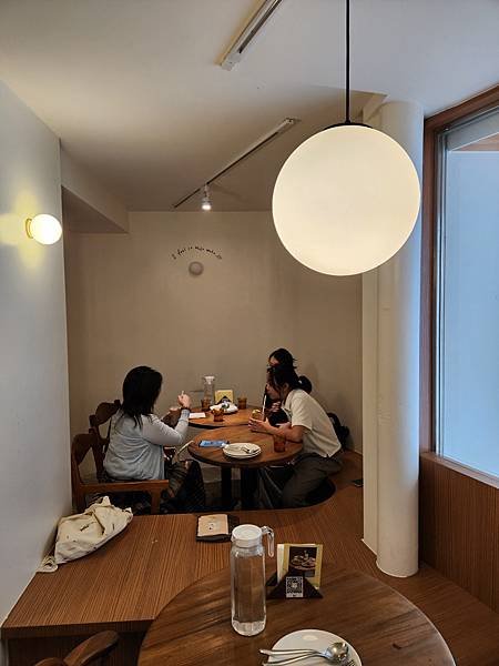 台北市waku+  burger pasta cafe (2).jpg