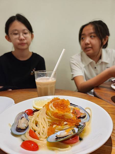 台北市waku+  burger pasta cafe (9).jpg