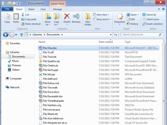 8-29-2011windows8explorer