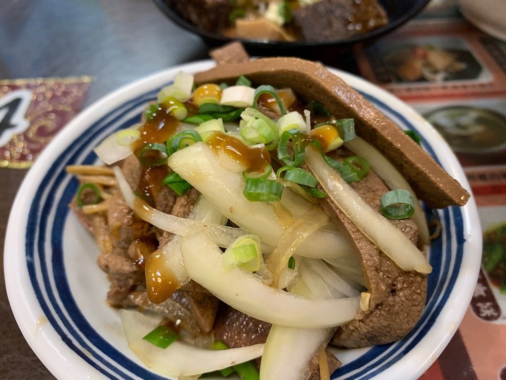 珍味冬粉鴨-珍味焢肉飯 赤肉羹＊台中北屯