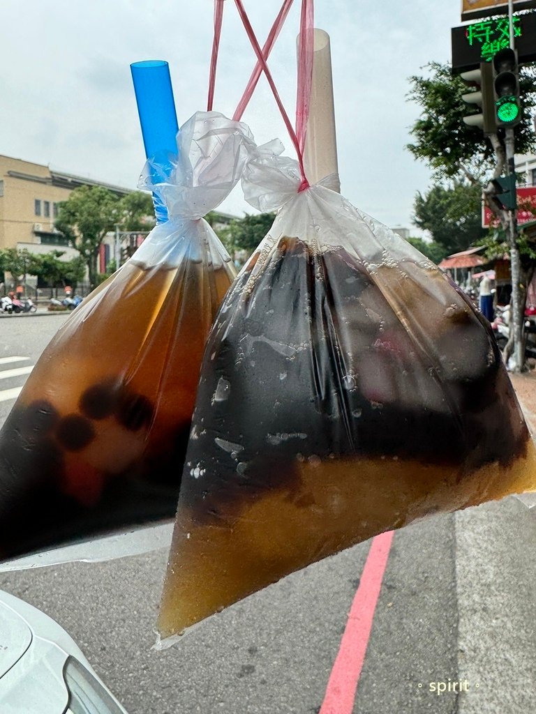 北屯市場美食｜古早味粉圓－阿坤黑粉圓＊台中北屯