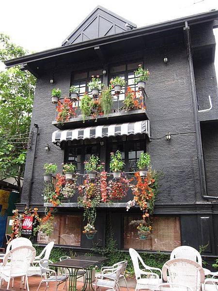 潑水節午餐餐廳.jpg