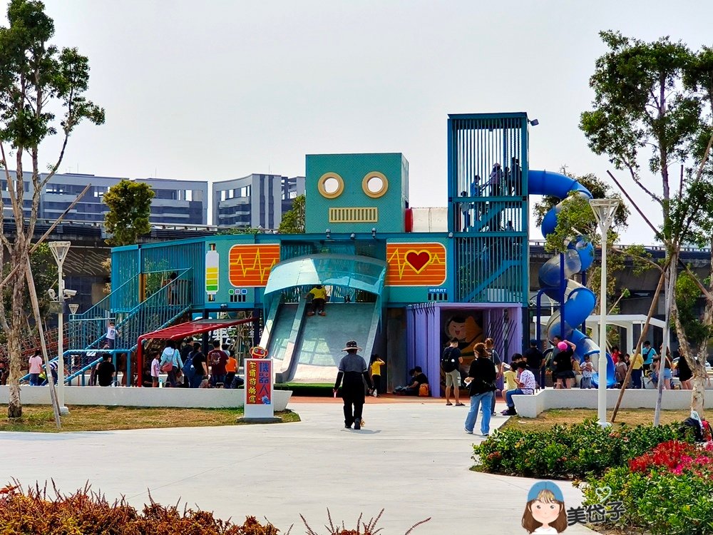 高雄機器人公園2-1.jpg