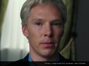 movies-benedict-cumberbatch-as-julian-assange-fifth-estate.jpg