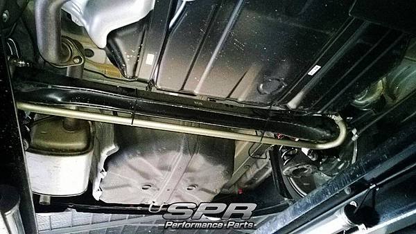 Hyundai 12~ Elantra 後下防傾桿_03.jpg