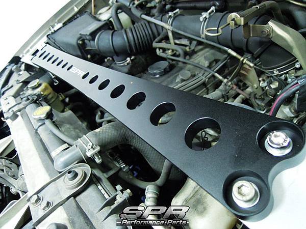 Mitsubishi Freeca SPR 引擎室強化拉桿_08.jpg