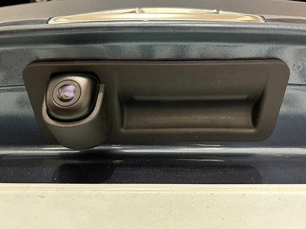 [DIY]Elantra sport 後車箱開關更換