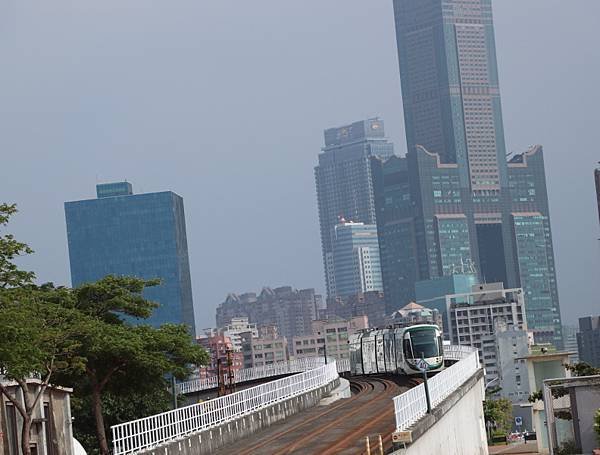 高雄大港橋開合秀