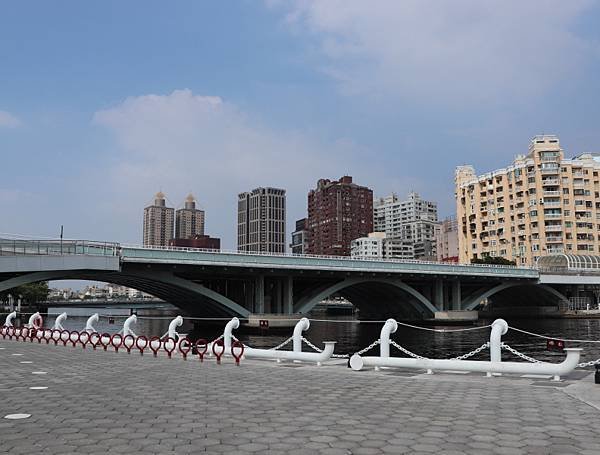 高雄大港橋開合秀