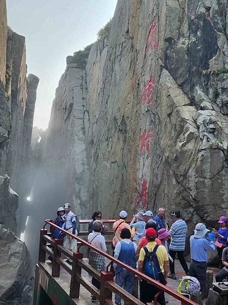 馬祖追淚跳島探秘深度旅遊(八)安東坑道&amp;一線天天王據點