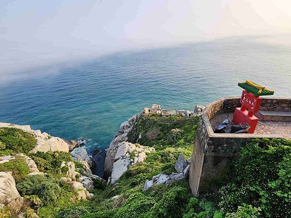 馬祖追淚跳島探秘深度旅遊(九)東引燈塔連走一線天&amp;烈女義坑