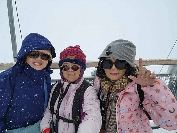 歐洲德瑞人間仙境15天深度之旅(九) 瑞士少女峰~~有歐洲之
