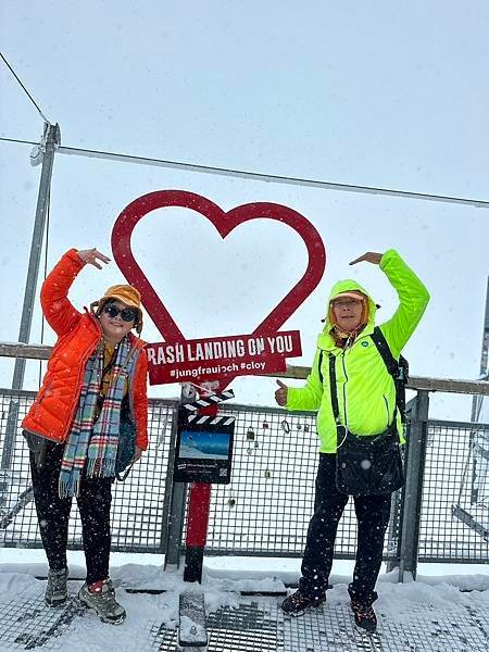 歐洲德瑞人間仙境15天深度之旅(九) 瑞士少女峰~~有歐洲之