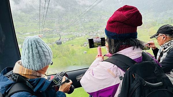 歐洲德瑞人間仙境15天深度之旅(九) 瑞士少女峰~~有歐洲之