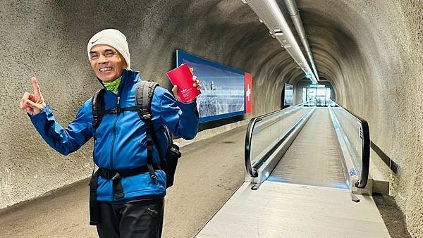 歐洲德瑞人間仙境15天深度之旅(九) 瑞士少女峰~~有歐洲之