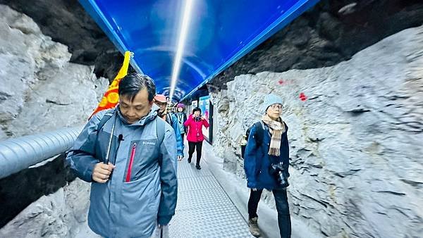 歐洲德瑞人間仙境15天深度之旅(九) 瑞士少女峰~~有歐洲之