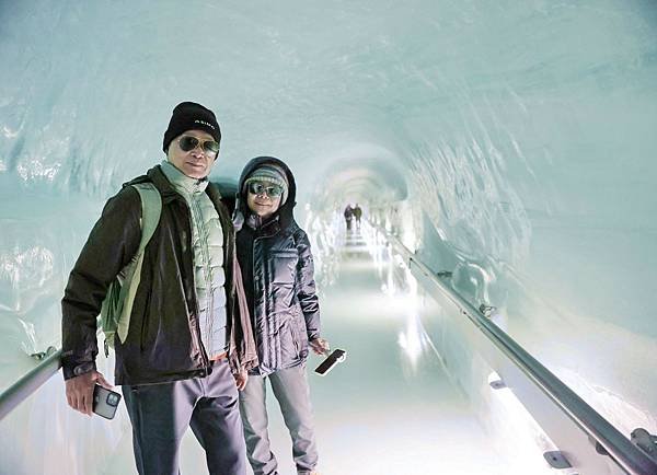 歐洲德瑞人間仙境15天深度之旅(九) 瑞士少女峰~~有歐洲之
