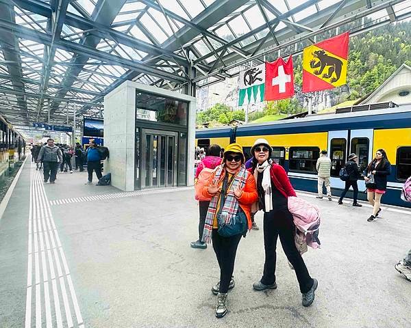 歐洲德瑞人間仙境15天深度之旅(九) 瑞士少女峰~~有歐洲之