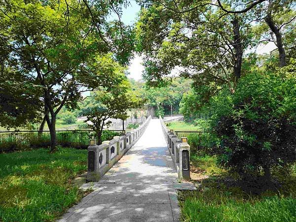 新竹青草湖鳳凰橋于飛島(鳳凰于飛)~~~新竹八景之一