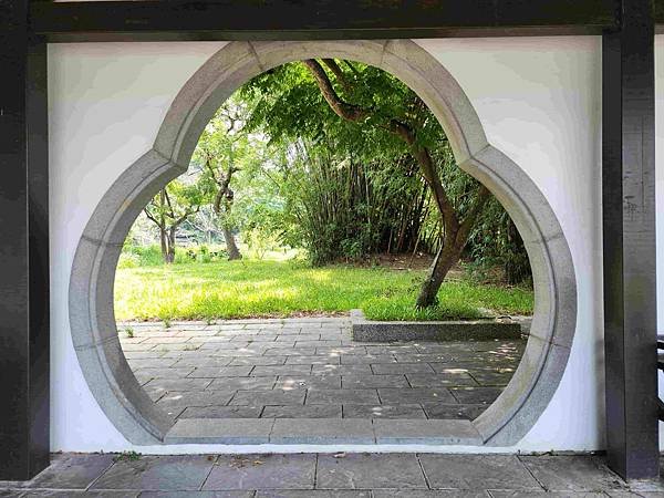 新竹青草湖鳳凰橋于飛島(鳳凰于飛)~~~新竹八景之一