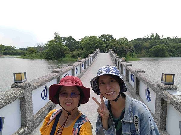 新竹青草湖鳳凰橋于飛島(鳳凰于飛)~~~新竹八景之一